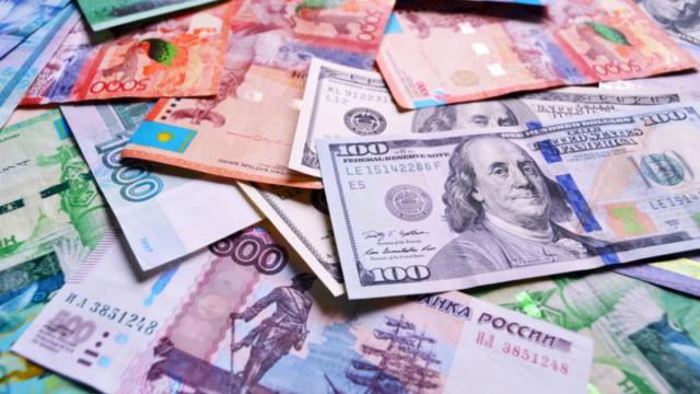 أسعار العملات العربية والأجنبية اليوم الجمعة 6 -5-2022