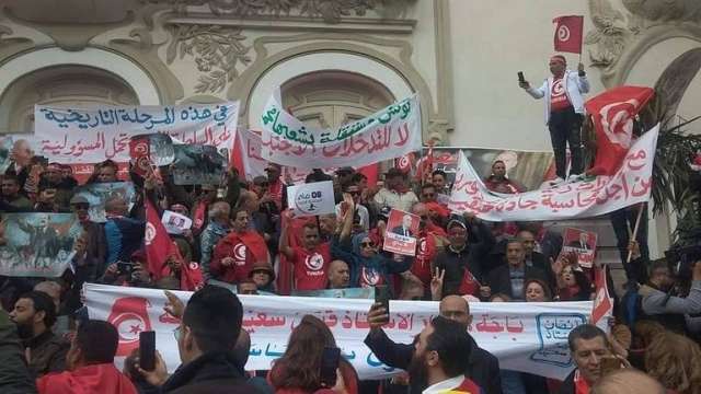 مظاهرات في تونس للمطالبة بمحاسبة الإخوان
