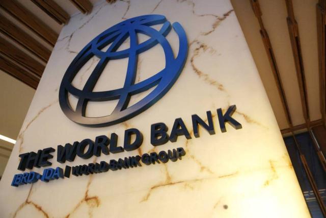 البنك الدولي يخفض توقعاته للنمو العالمي ويحذر من ركود آخر