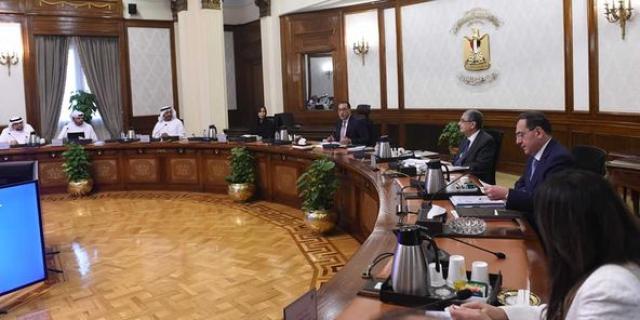 رئيس الوزراء يتابع جهود التعاون مع الإمارات وزيادة الاستثمارات المشتركة