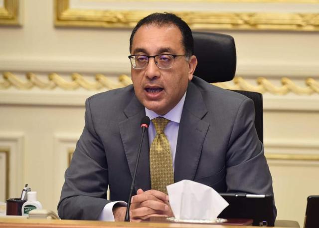 رئيس الوزراء يستعرض ترتيبات استضافة مصر لمؤتمر المناخ COP27
