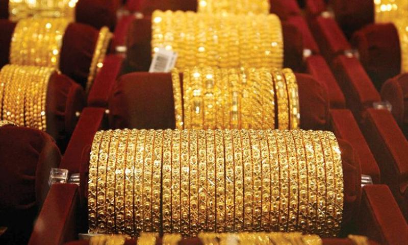 أسعار الذهب تتراجع وعيار 21 يسجل 1072 جنيهًا