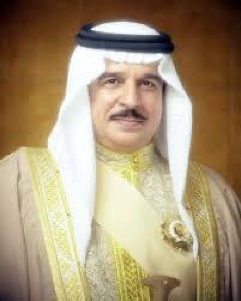 ملك البحرين يعزي الرئيس السيسي في ضحايا حادث كنيسة أبوسيفين