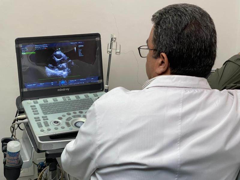 أطباء معهد القلب