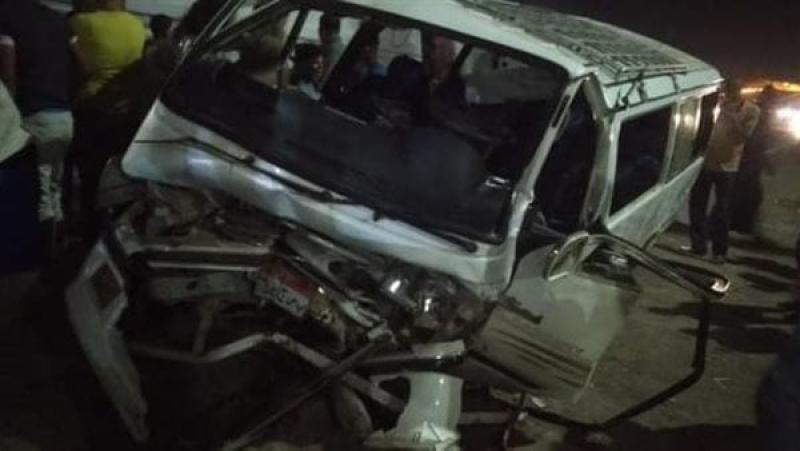 إصابة 6 أشخاص إثر حادث انقلاب ميكروباص في مدينة 6 أكتوبر