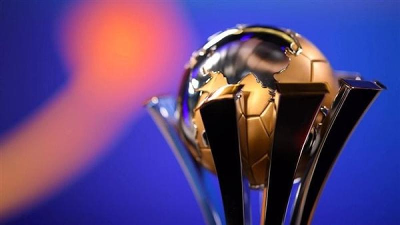 فيفا يعلن قائمة حكام بطولة كأس العالم للأندية